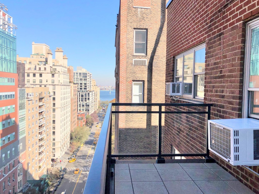 315 on a apartments balcony