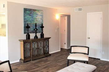 1551 Sam Rittenberg Blvd 1-2 Beds Apartment for Rent - Photo Gallery 9