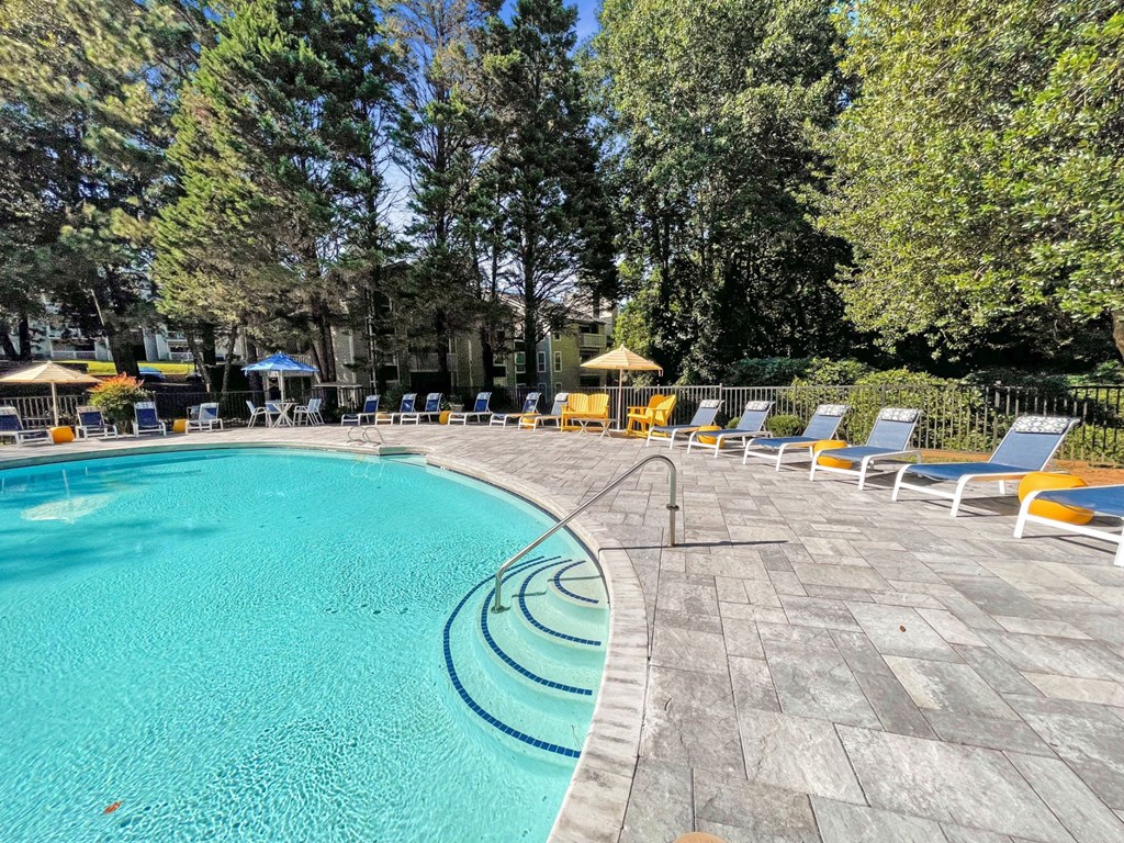 1 Park Central Apartments, Peachtree Corners, Georgia Sparkling pool