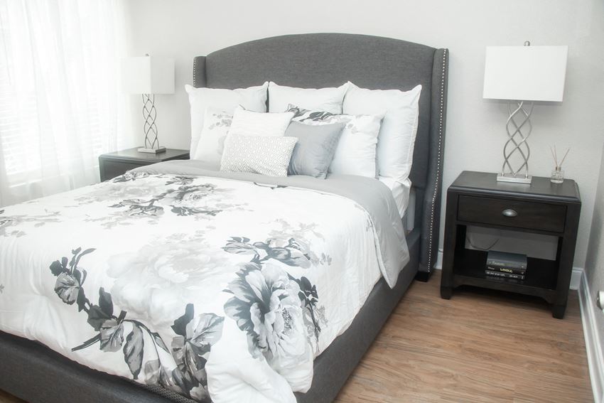 The Element at River Pointe apartments in Jacksonville Florida photo of bedroom - Photo Gallery