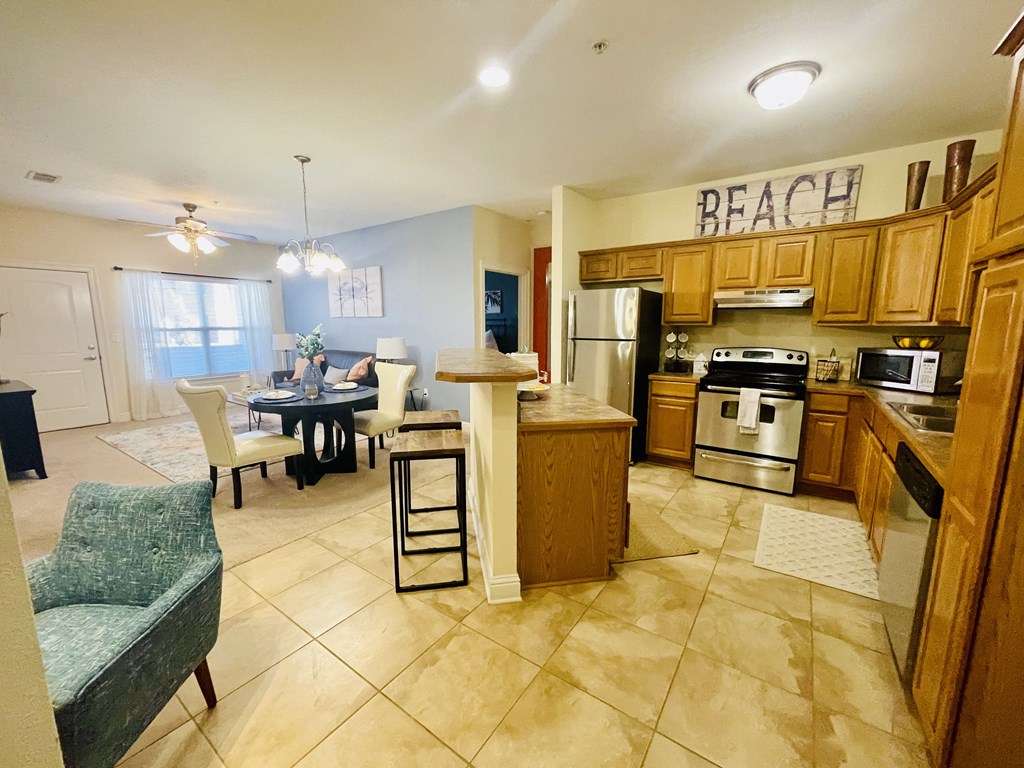 Oceanaire Apartments in Biloxi, MS photo of kitchen with stainless steel appliance