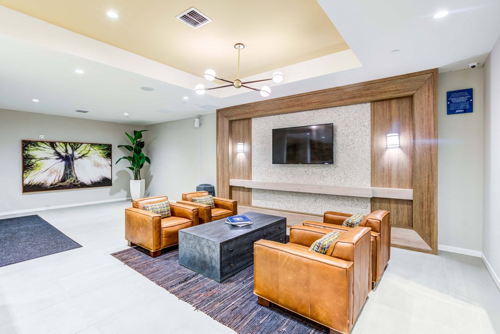 Juno at Winter Park apartments in Winter Park Florida photo of clubhouse