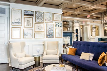 Clubhouse seating area - Photo Gallery 26