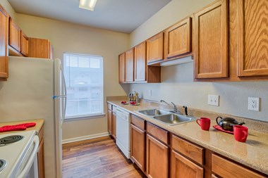 Parc at Metro Center Apartments in Nashville Tennessee photo of kitchen