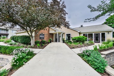 390 Brittany Court 1-2 Beds Apartment for Rent