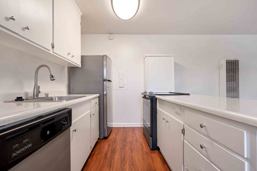 16201 Hesperian Blvd. 1-2 Beds Apartment for Rent - Photo Gallery