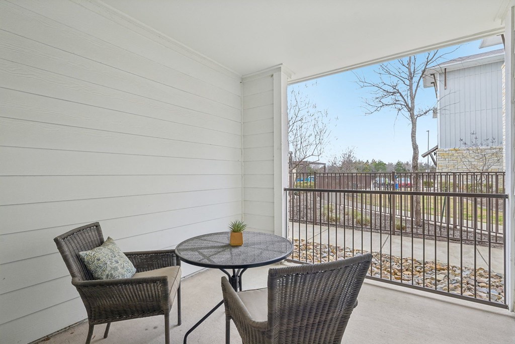 Luxia Rockwall Downes