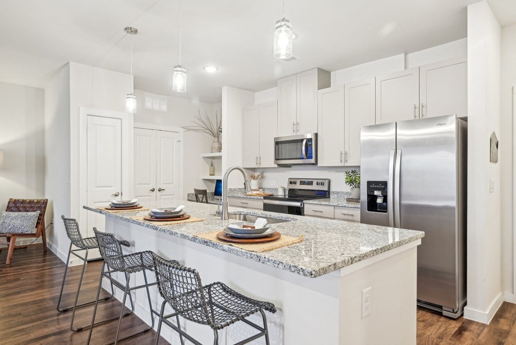 Luxia Rockwall Downes