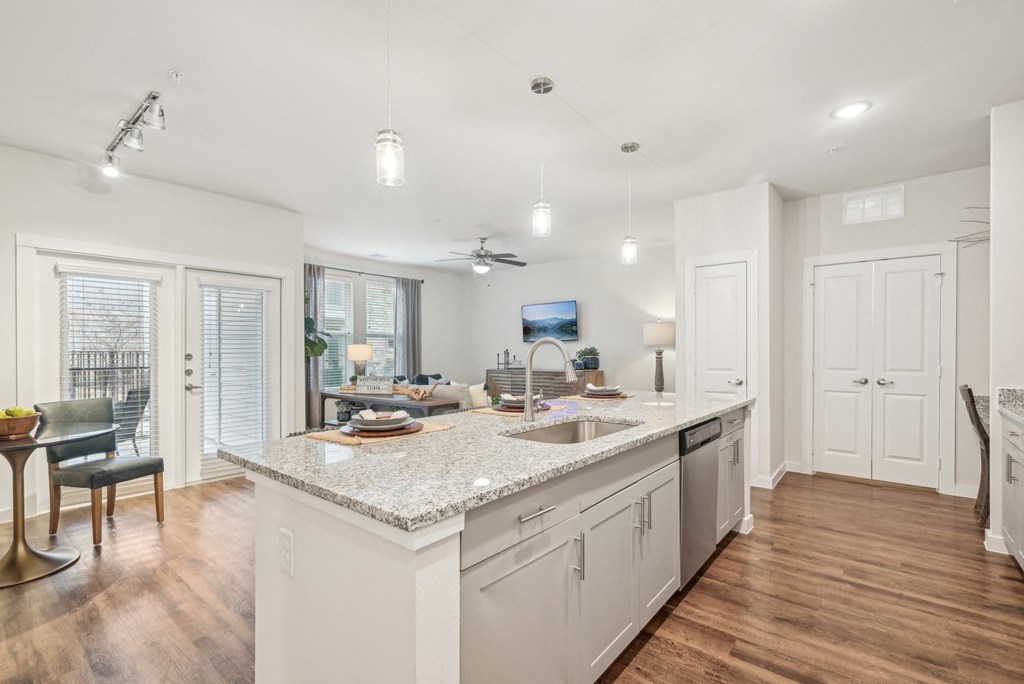 Luxia Rockwall Downes