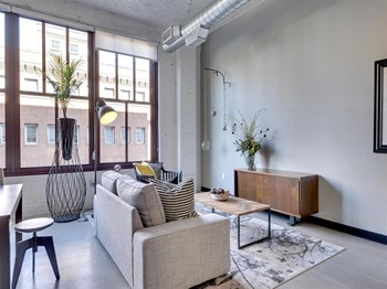 clubhouse seating area - Photo Gallery 5