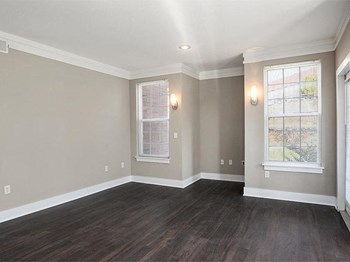 1282 NW Vivion Road 1-3 Beds Apartment for Rent - Photo Gallery 6