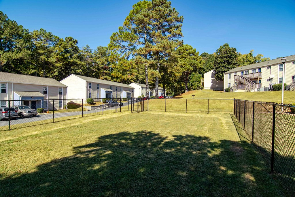 Leash-free dog park at Mableton Ridge Apartments in Mableton, GA, near Douglasville.