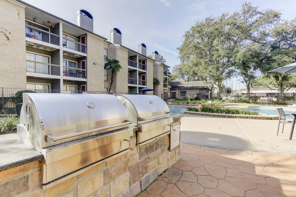 Modern Apartments in Houston, TX 77082 for Rent – Magnolia Terrace – photo of grill area