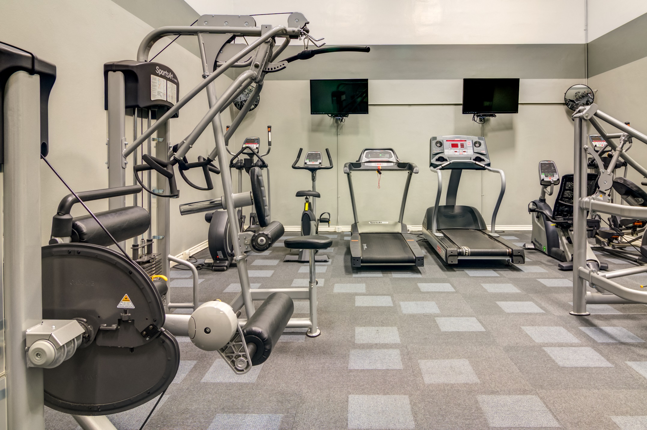 fitness center- cardio machines, weighted machines