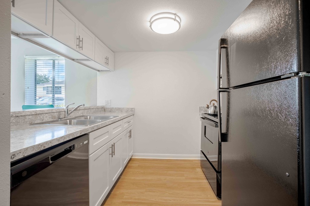 Kissimmee, Florida Apartments - Mirador at Woodside - Gourmet Style Kitchen