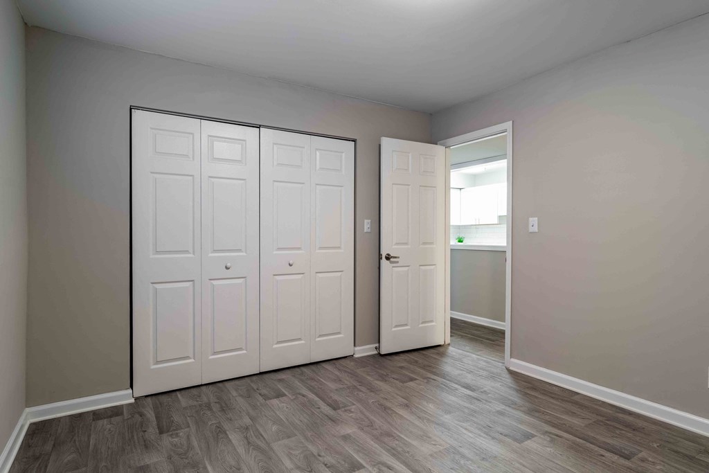 Mirador at Peachtree Apartments photo of bedroom with large closet