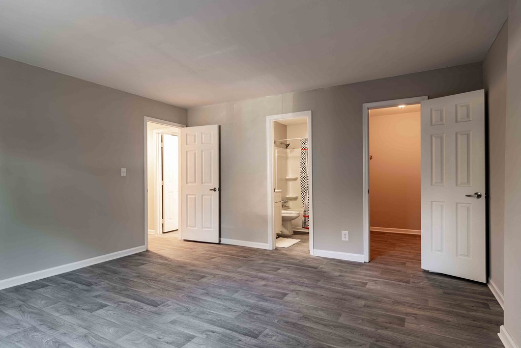 Mirador at Peachtree Apartments photo of master bedroom