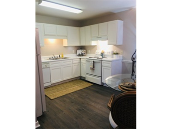 100 Twin Oaks Ln 1-3 Beds House for Rent - Photo Gallery 6