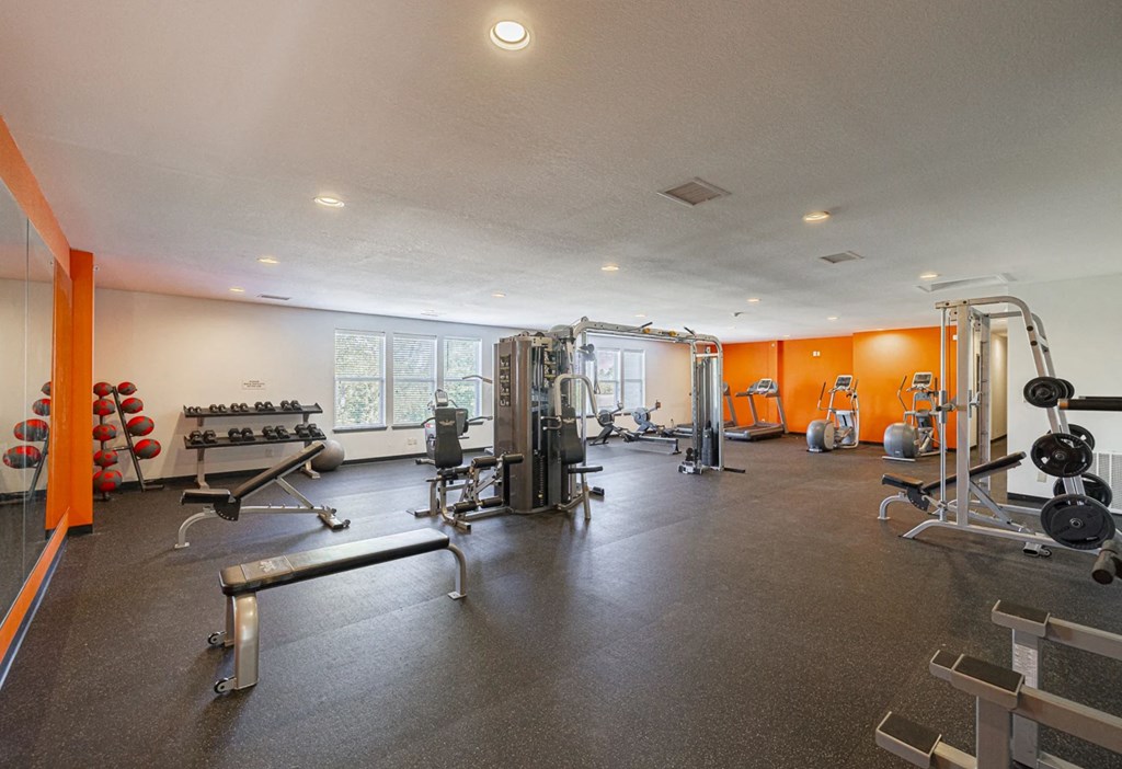 the gym at the preserve apartments