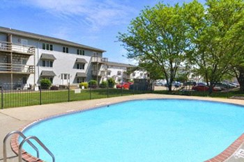 1516 Seven Pines Road 1-3 Beds Apartment for Rent - Photo Gallery 8