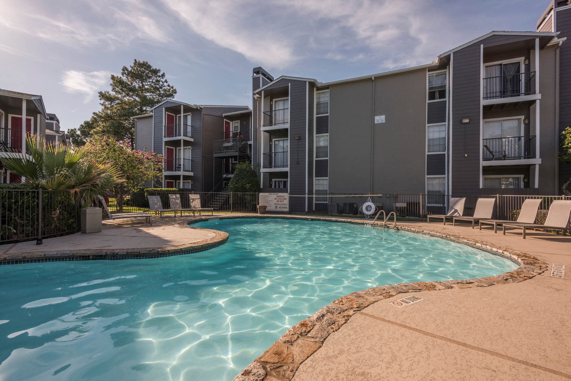 Coventry Square Apartments, 8630 Easton Commons Drive, Houston, TX