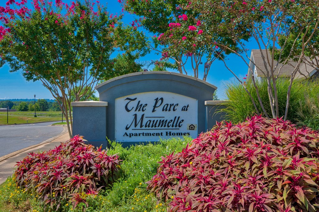 1, 2 & 3-Bedroom Apartments for Rent in Maumelle, AR – Parc at Maumelle – entrance sign