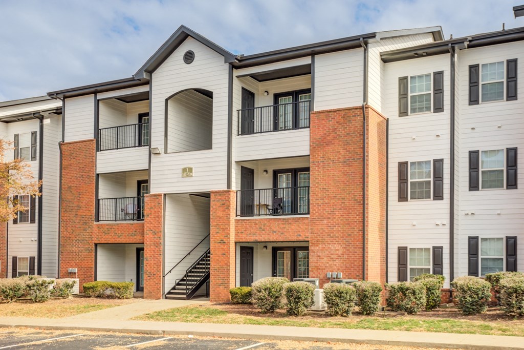 Apartments in Nashville, TN for Rent - Parc at Metro Center - Apartment Buildings