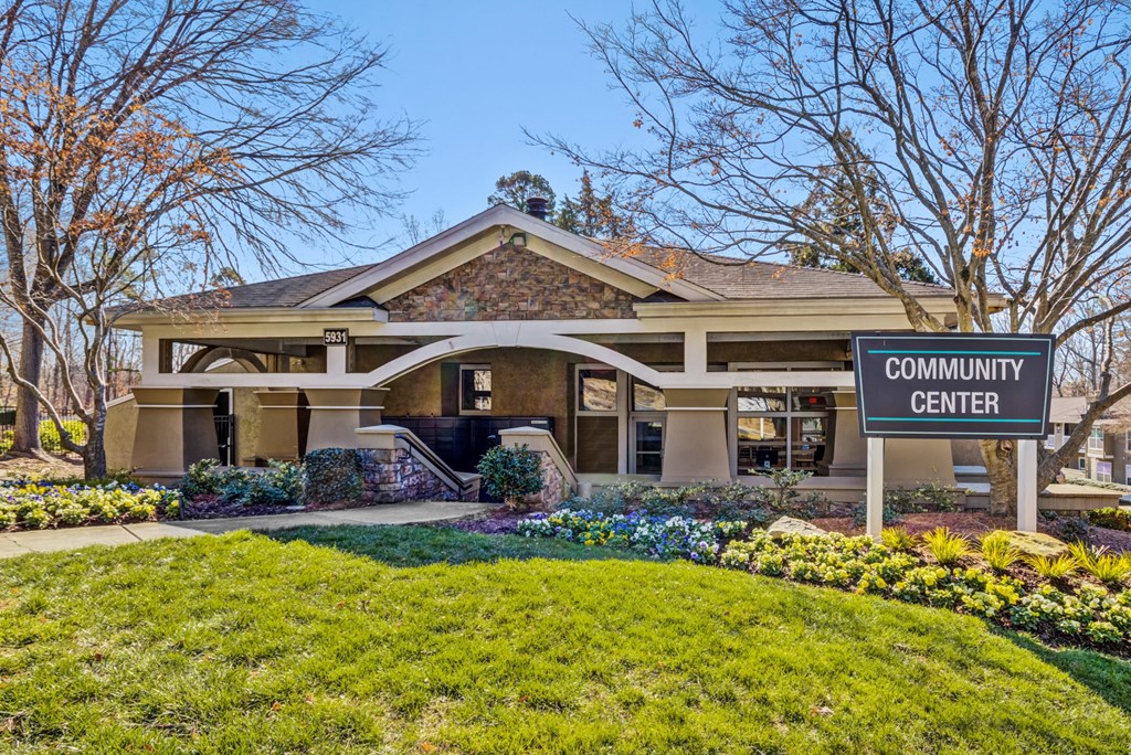 Community center at Reserve at Providence apartments in Charlotte near Matthews, NC