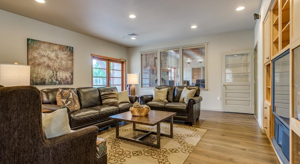 clubhouse lounge seating