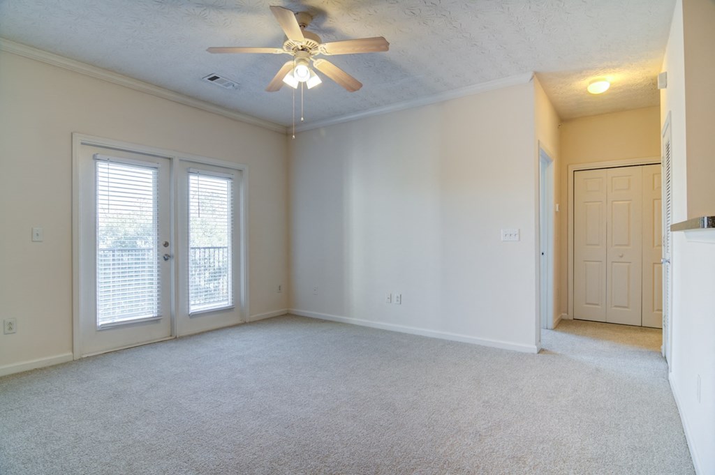 Rutland Place apartments in Macon, Georgia photo of living room