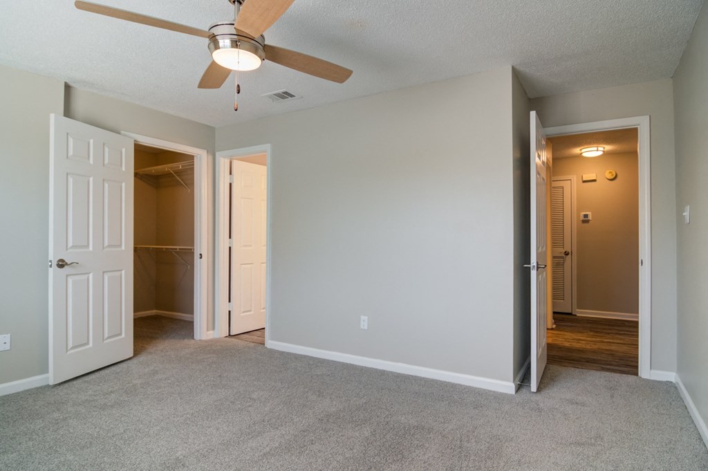Rutland Place apartments in Macon, Georgia photo of bedroom