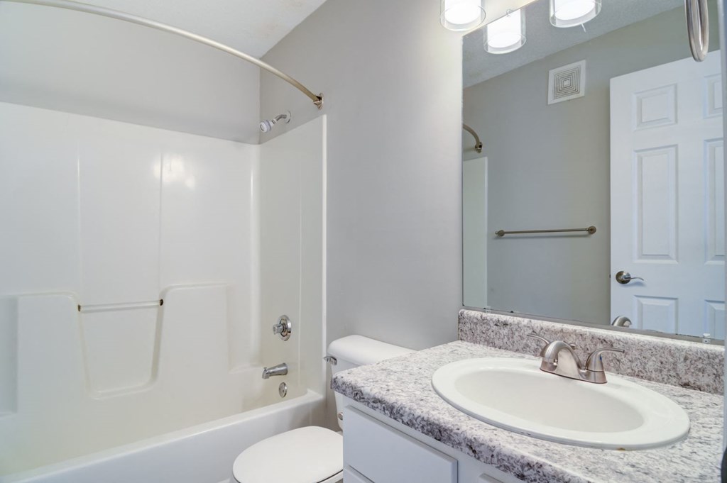 Rutland Place apartments in Macon, Georgia photo of bathroom