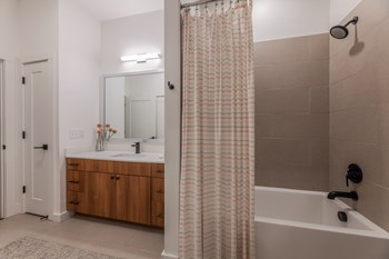 4600 Ross Ave. Studio-3 Beds Apartment for Rent - Photo Gallery 23