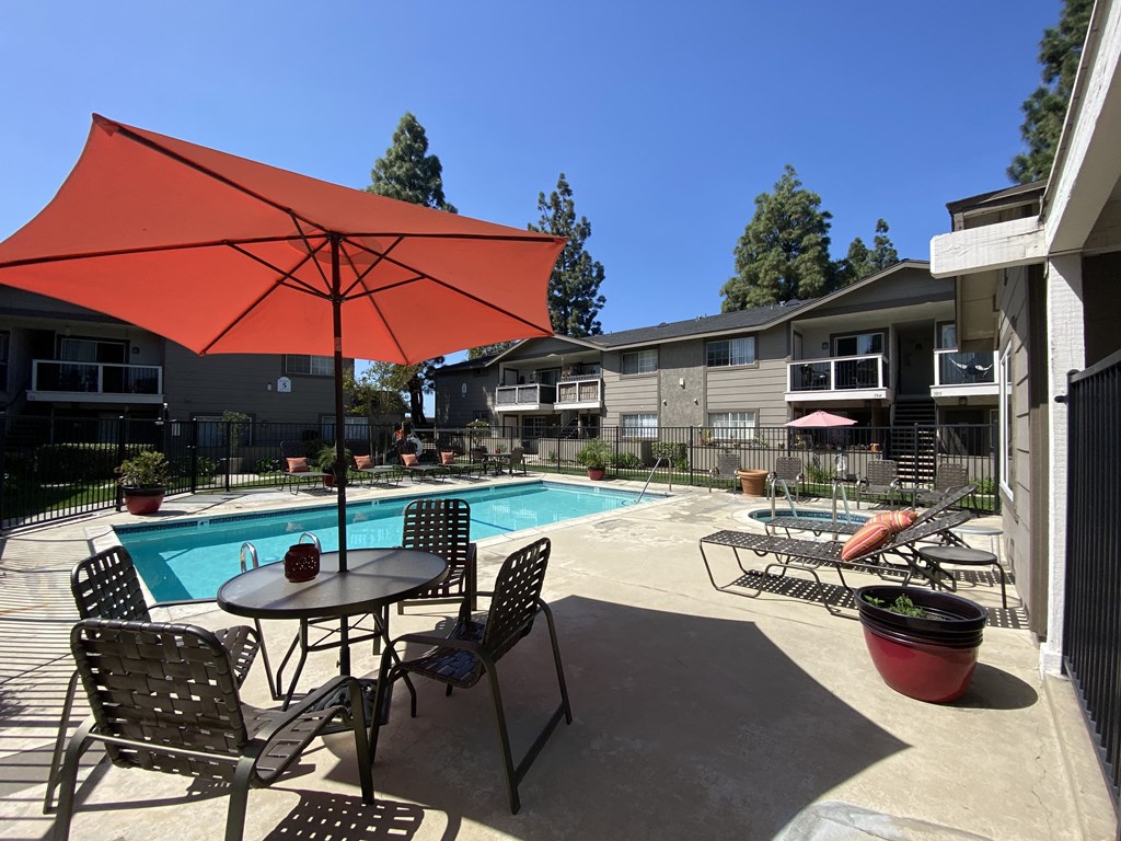 Sunnyside Senior Apartments in San Dimas California photo of swimming pool