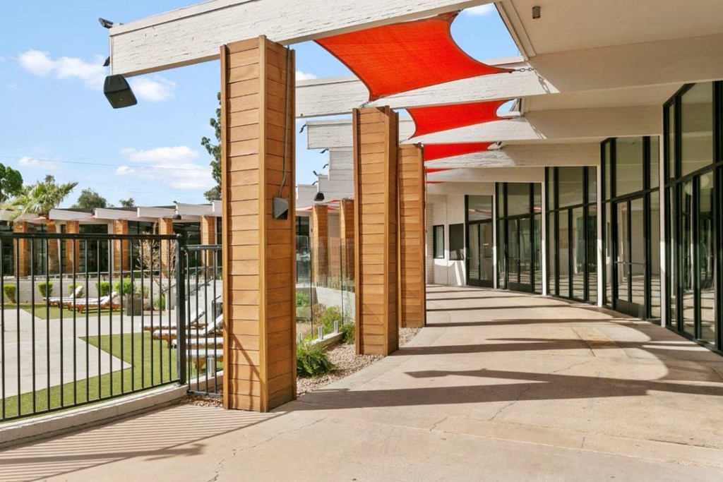Outdoor community area in a pet-friendly community at Sentry Tempe apartments in Tempe near Mesa, Arizona
