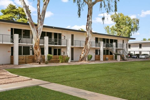 Exterior of apartment building at Sentry Tempe in Tempe near Mesa, Arizona