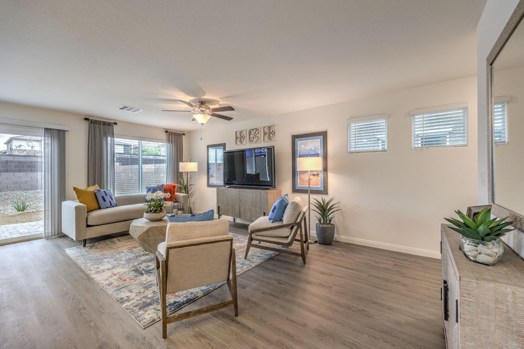 Shadow Bay Luxury Homes for Lease - Living Room