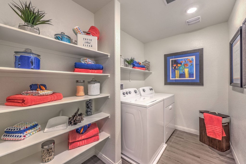 Shadow Bay Luxury Homes for Lease - Laundry Room with Washer/Dryer Included