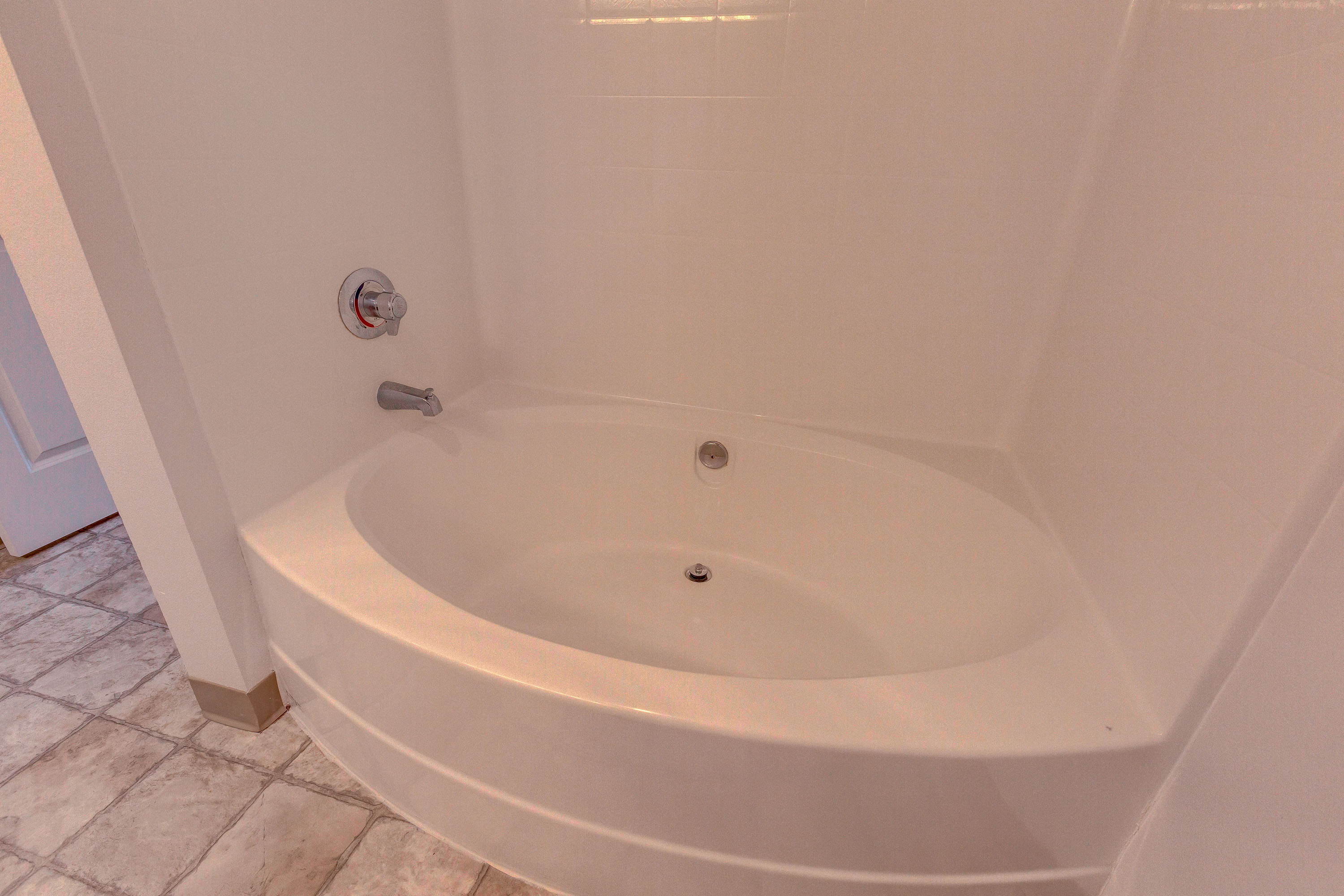 Gorgeous roman soaking tub