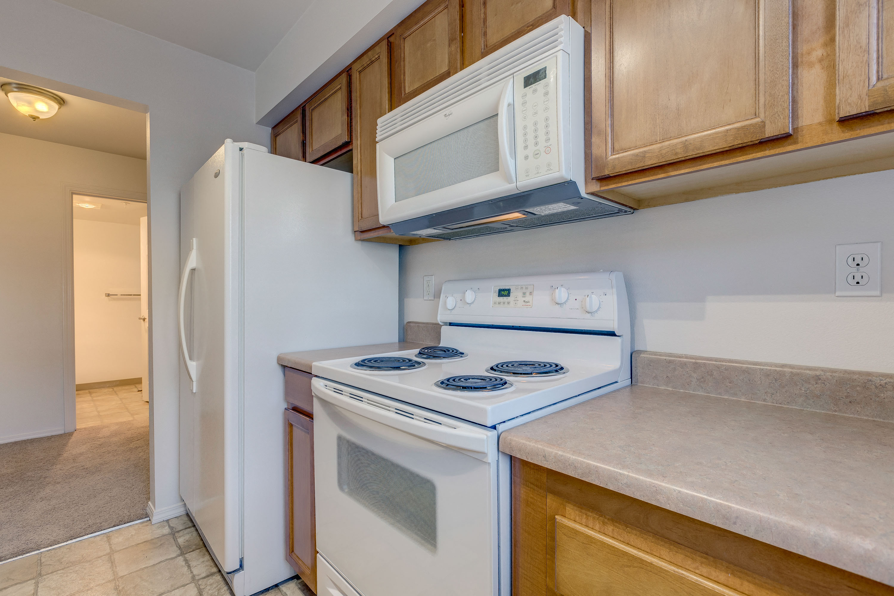 white kitchen appliances