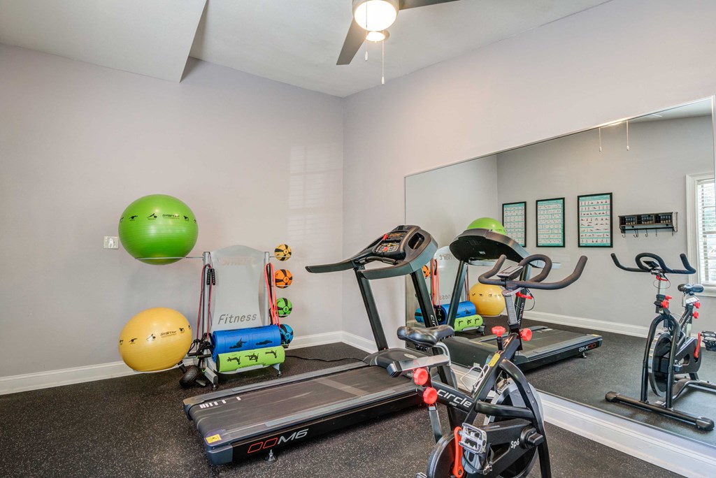 Sherwood Oaks apartments in riverview florida photo of fitness center