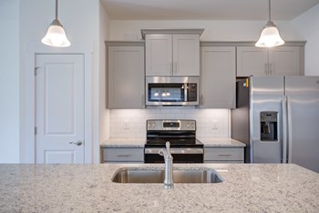500 Black Tea Way 3 Beds Apartment, Home, Townhouse for Rent - Photo Gallery 6