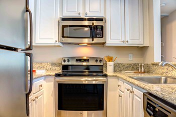 750 North King Road 1-2 Beds Apartment for Rent - Photo Gallery 4