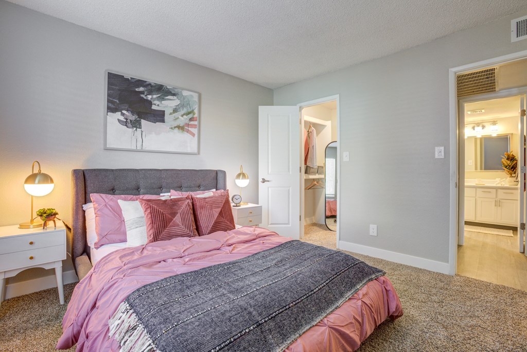 Ardella on 67th Apartments in Glendale Arizona 85301 bedroom