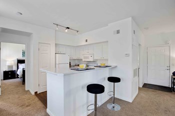 6661 Silverstream Avenue 1-2 Beds Apartment for Rent - Photo Gallery 5