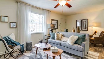 8608 Eagle Pointe Drive 1-3 Beds Apartment for Rent - Photo Gallery 4