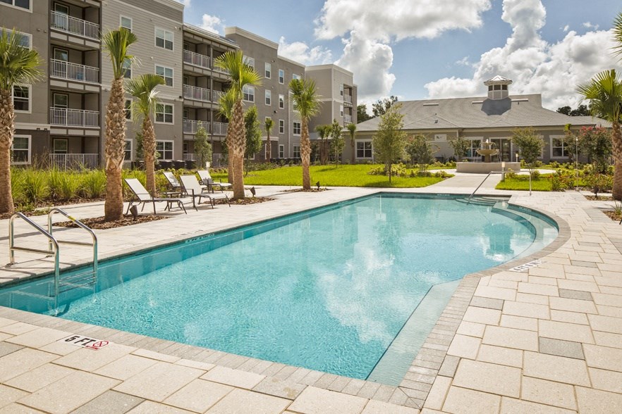 Summerset Apartments in Zephyrhills, FL photo of pool