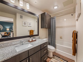 9019 N Lake Creek Pky Studio-3 Beds Apartment for Rent - Photo Gallery 6