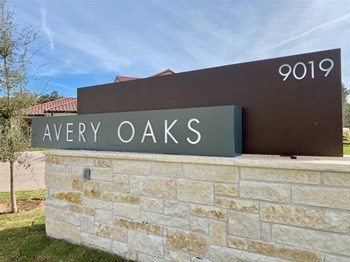 9019 N Lake Creek Pky Studio-3 Beds Apartment for Rent - Photo Gallery 3