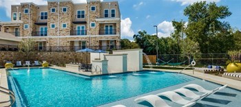 4501 N Garland Ave 1-3 Beds Apartment for Rent - Photo Gallery 4